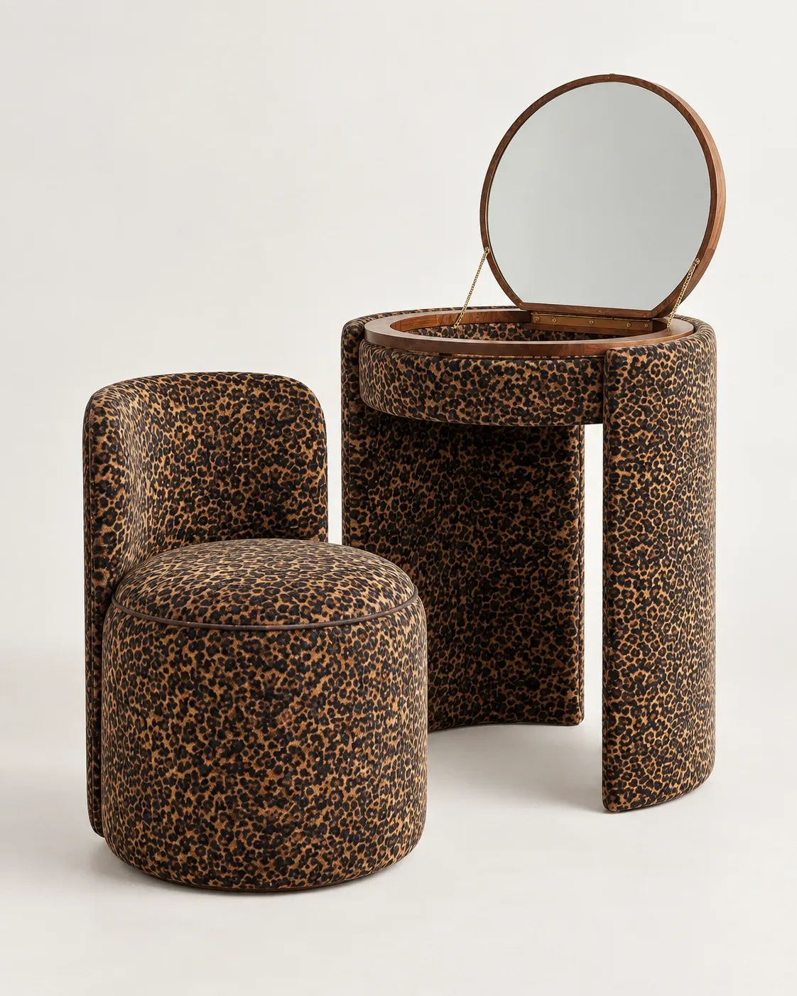 Concept image of The Lune, Leopard vanity set